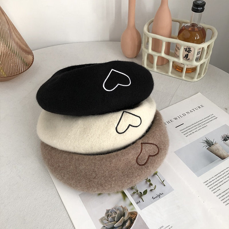 Fashion Wool Beret Hat For Women Cute Girl Heart-shaped Embroidery Painter Hat Retro Casual Octagonal Hat Bonnet Enfant