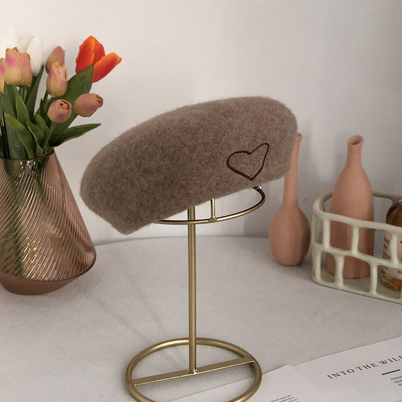 Fashion Wool Beret Hat For Women Cute Girl Heart-shaped Embroidery Painter Hat Retro Casual Octagonal Hat Bonnet Enfant